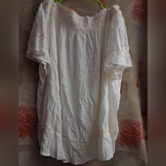 Westbound White Blouse Embroidered Off The Shoulder - Picture 3 of 4